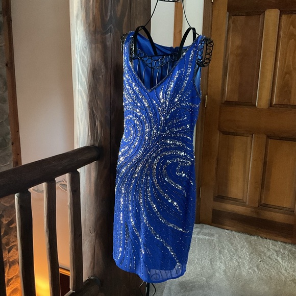 Hailey Logan by Adrianna Papell Beaded Dress, 6 - Picture 3 of 8